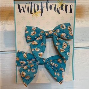 2 Wildflowers Turquoise Floral Mindy Bows